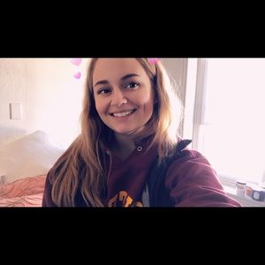 Meet your Posher, Abbey